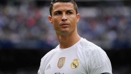  里尔中场大将伤愈复出传射建功助球队大胜蒙彼利埃  